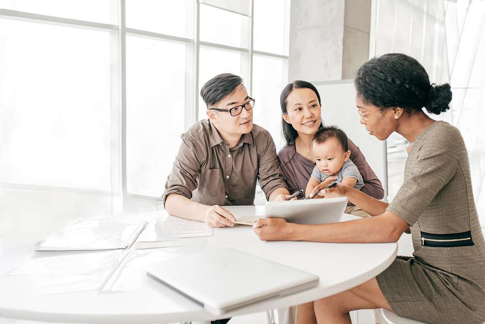 Couple discussing short-term K-1 Visa